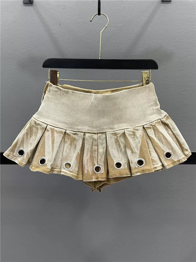 Retro hot girl pleated denim skirt female 2025 summer new design sense of age reduction slimming A-line short skirt pants