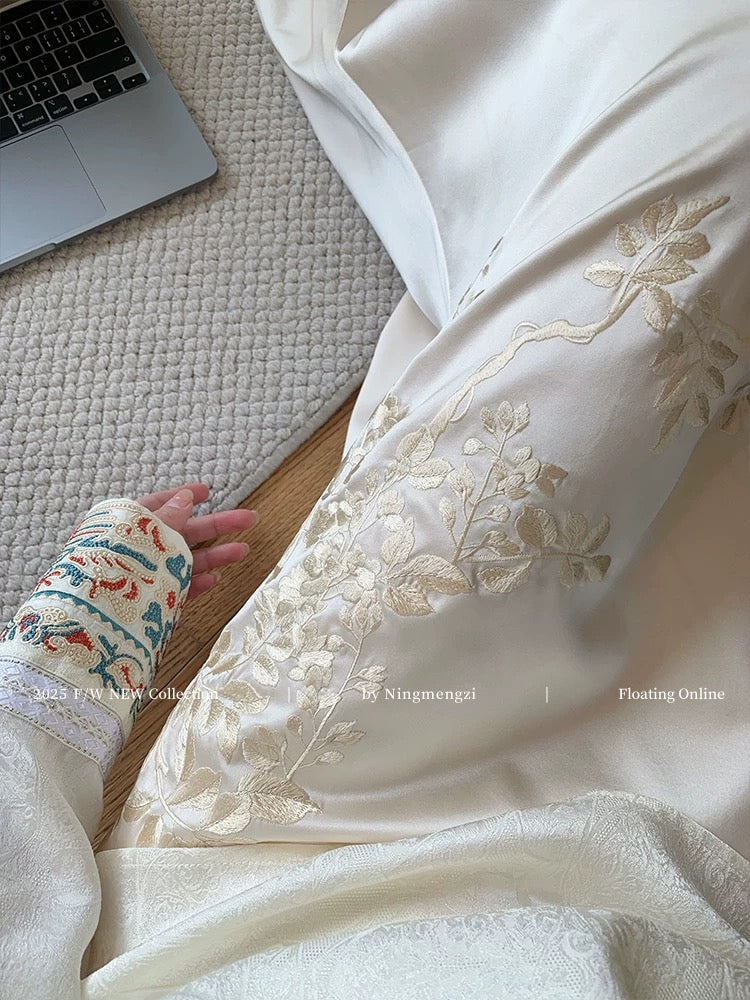 New Chinese style heavy embroidered satin midi skirt for women, spring new style, French high-end feel, Chinese style fishtail skirt