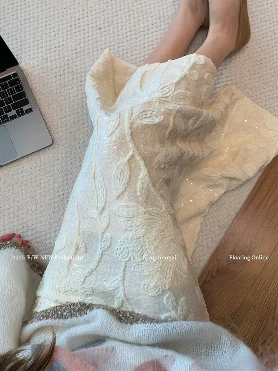 Sequined Embroidered White Velvet Fishtail Skirt for Women, 2025 Autumn/Winter New Style, French Chic, Gentle and Versatile Skirt