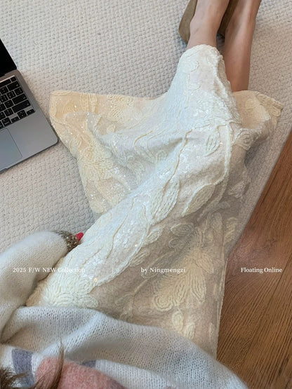 Sequined Embroidered White Velvet Fishtail Skirt for Women, 2025 Autumn/Winter New Style, French Chic, Gentle and Versatile Skirt