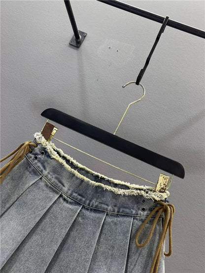 American retro pleated denim skirt for women 2025 summer new style strappy high waist slim hot girl A-line skirt