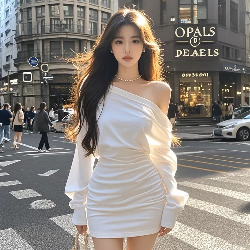 Coco KEKE white sloping shoulder sexy hot girl temperament hip-hugging dress