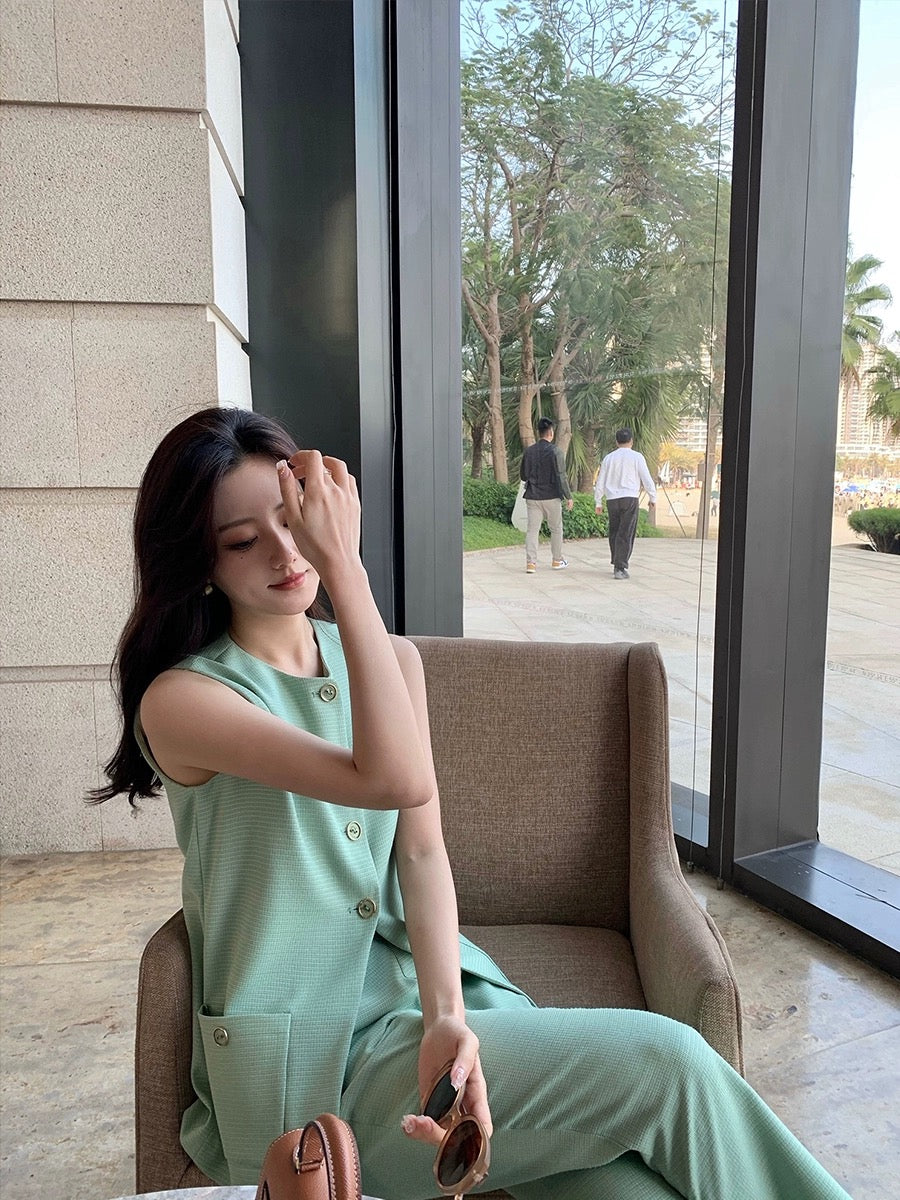 Syeee Xiaoxiang fashion suit women's early spring textured dark texture fabric sleeveless top casual trousers two-piece set