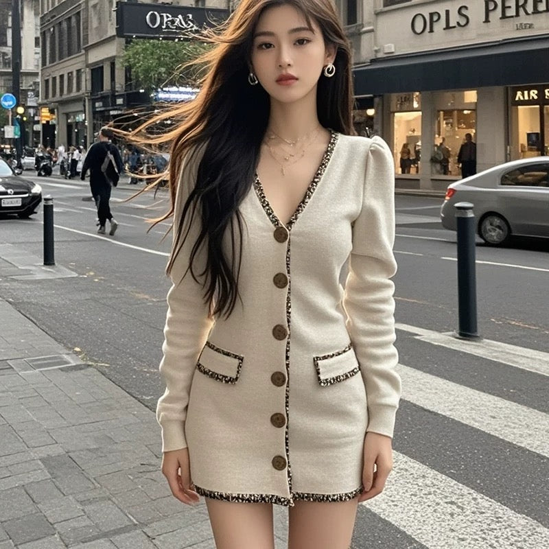 Coco KEKE 2024 new autumn single-breasted temperament slim V-neck dress