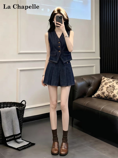 La Chapelle Women's Retro Denim Two-Piece Set (Summer): V-Neck Frayed-Edge Vest & Pleated Mini Skirt – Slimming & Youthful Style