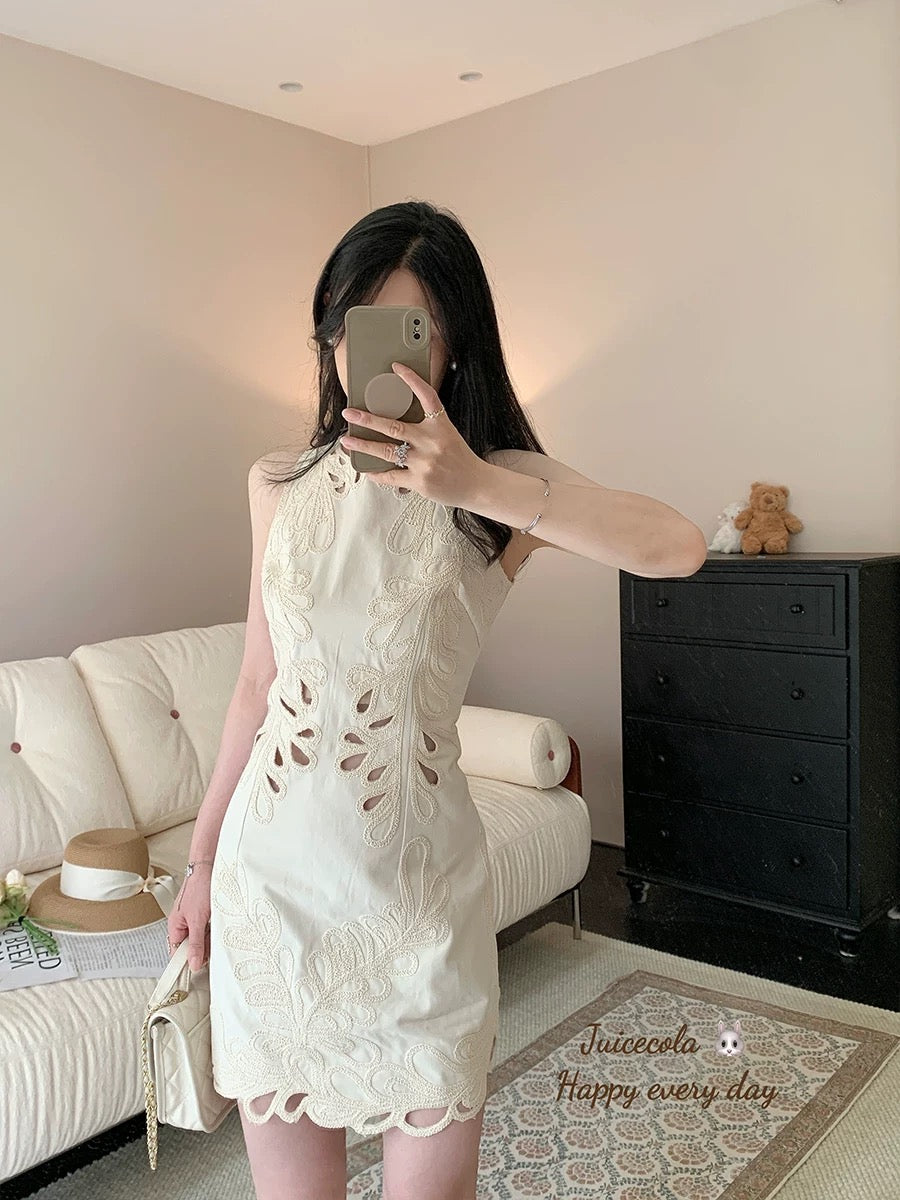Juicecola new beautiful temperament heavy hollow embroidery dress waist high-end light luxury short skirt