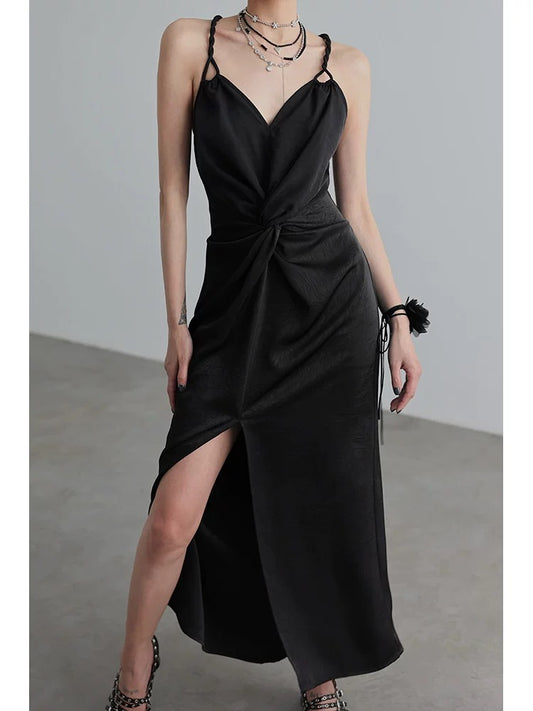 Mrs. Chen CHENTAITAI x No Illusion Pleated Double Strap Dress