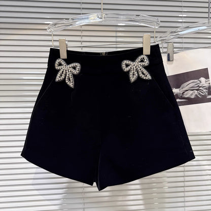 Popular online style, 2025 winter new French-style elegant shorts with rhinestone bow embellishment, women's bootcut shorts.