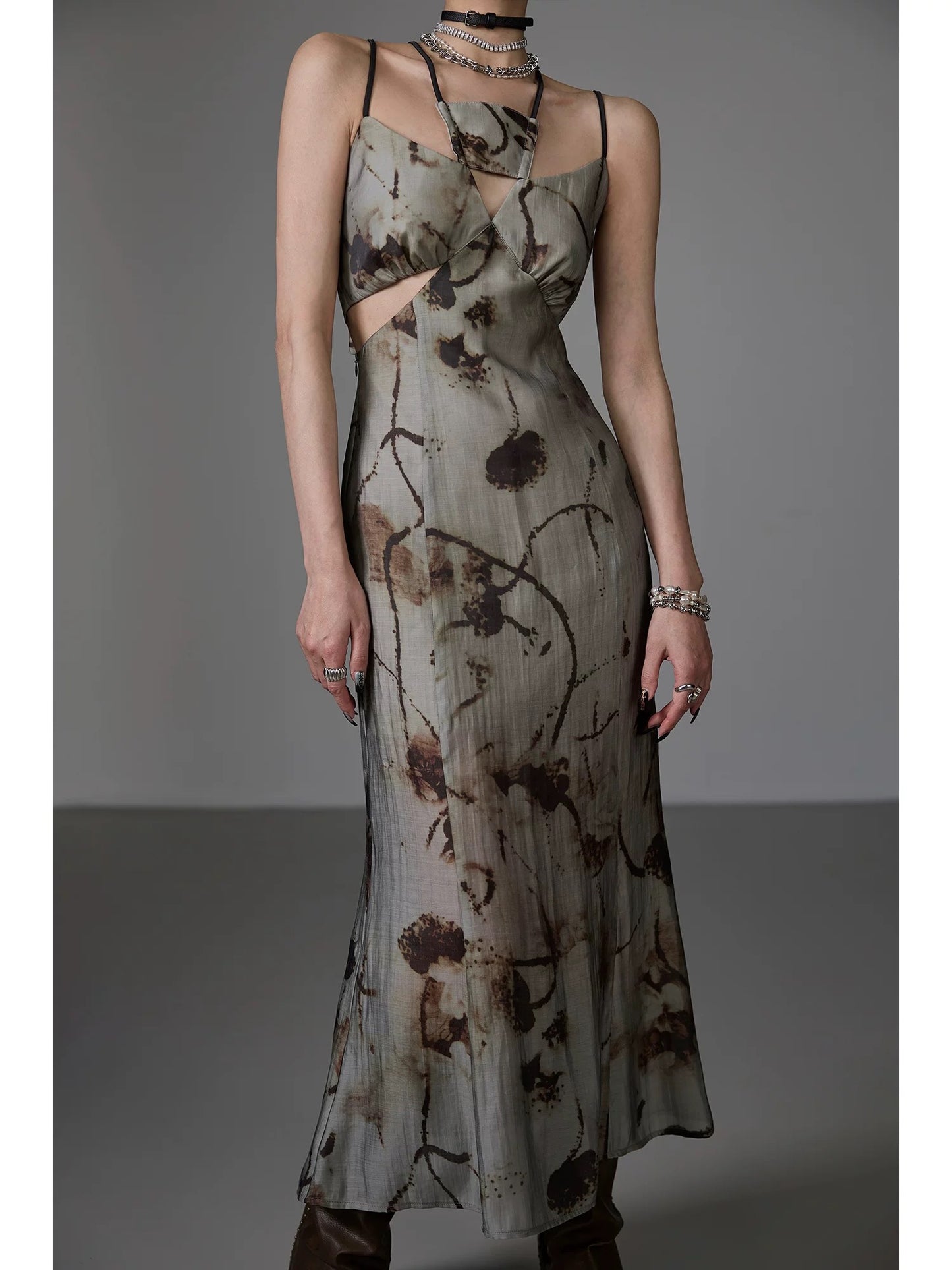 Mrs. Chen CHENTAITAI x No Illusion printed suspender dress