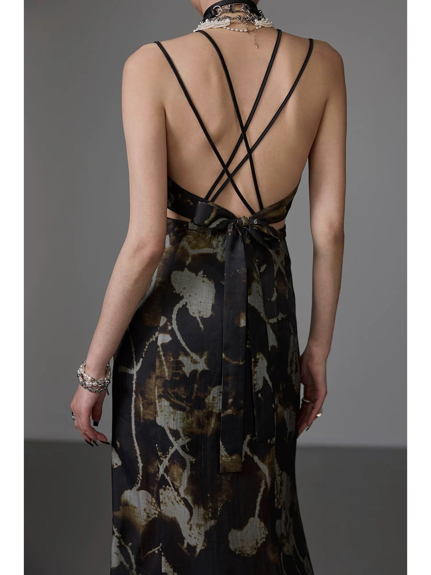 Mrs. Chen CHENTAITAI x No Illusion printed suspender dress