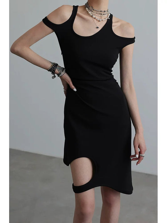 Mrs. Chen CHENTAITAI x No Illusion Hole Shaped Dress