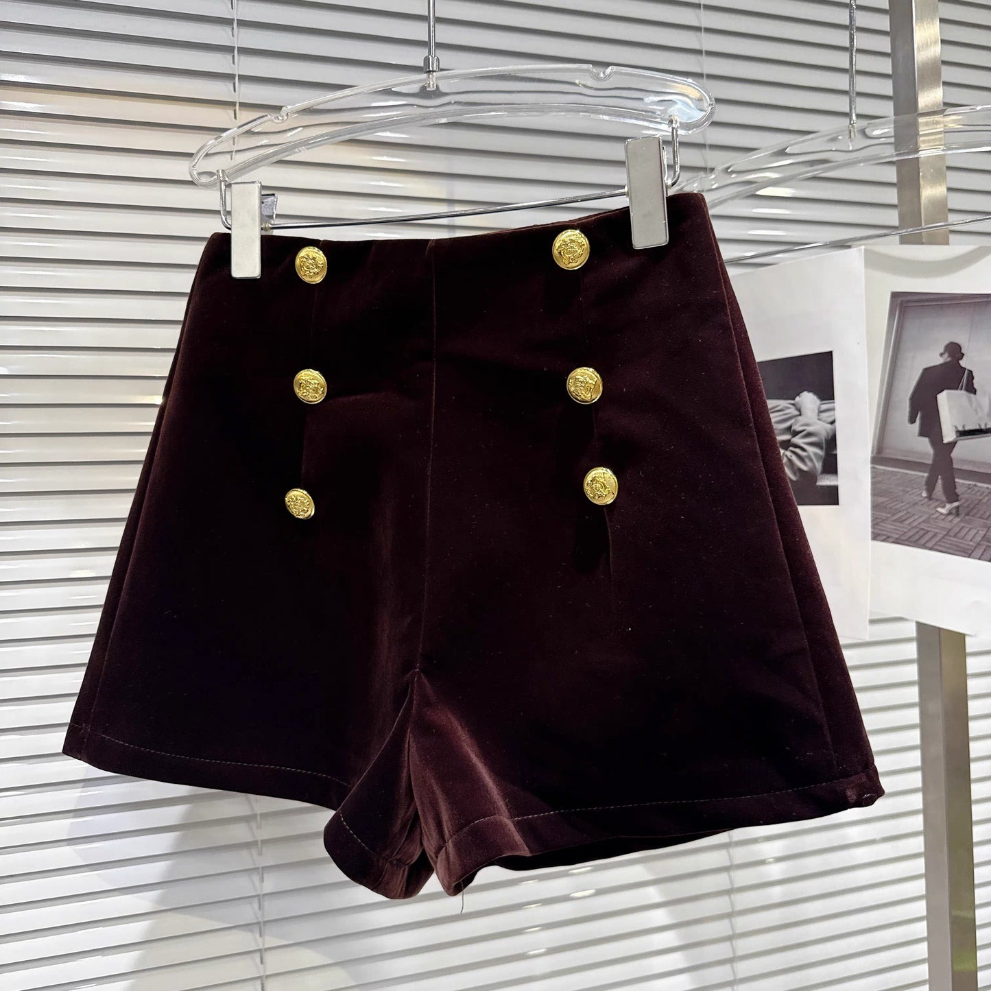 Popular online style 2025 winter new light luxury elegant double-breasted metal buckle velvet fabric three-quarter shorts bootcut pants for women