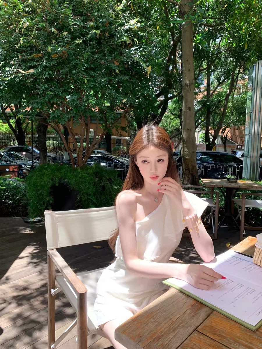 JUNSTUDIO【Full of Oxygen】Ruffled Linen Off-Shoulder Top, French Chic White One-Shoulder T-Shirt for Women