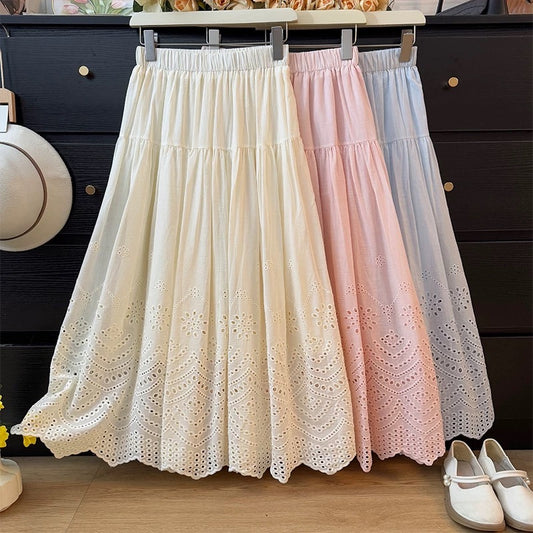 French-style sweet and youthful hollowed-out lace crochet midi skirt for women, summer 2025, high-waisted, pleated, loose-fitting, wide-skirted umbrella skirt.
