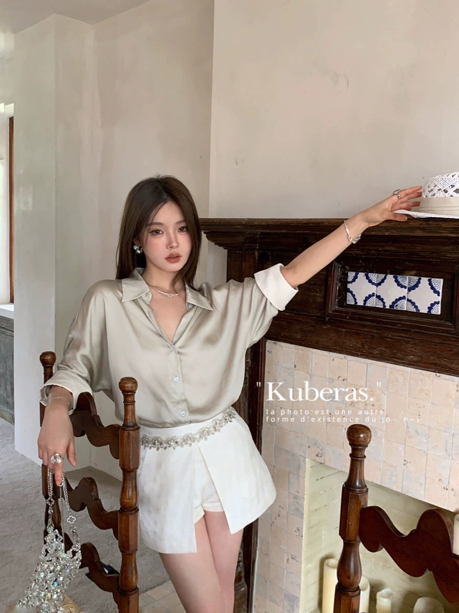 KUBERAS [Qing Shi Xing] Simple, versatile, loose and contrasting shirt + heavy sequined shorts set