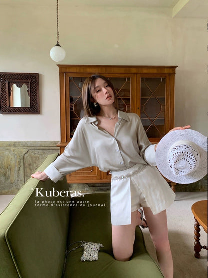KUBERAS [Qing Shi Xing] Simple, versatile, loose and contrasting shirt + heavy sequined shorts set