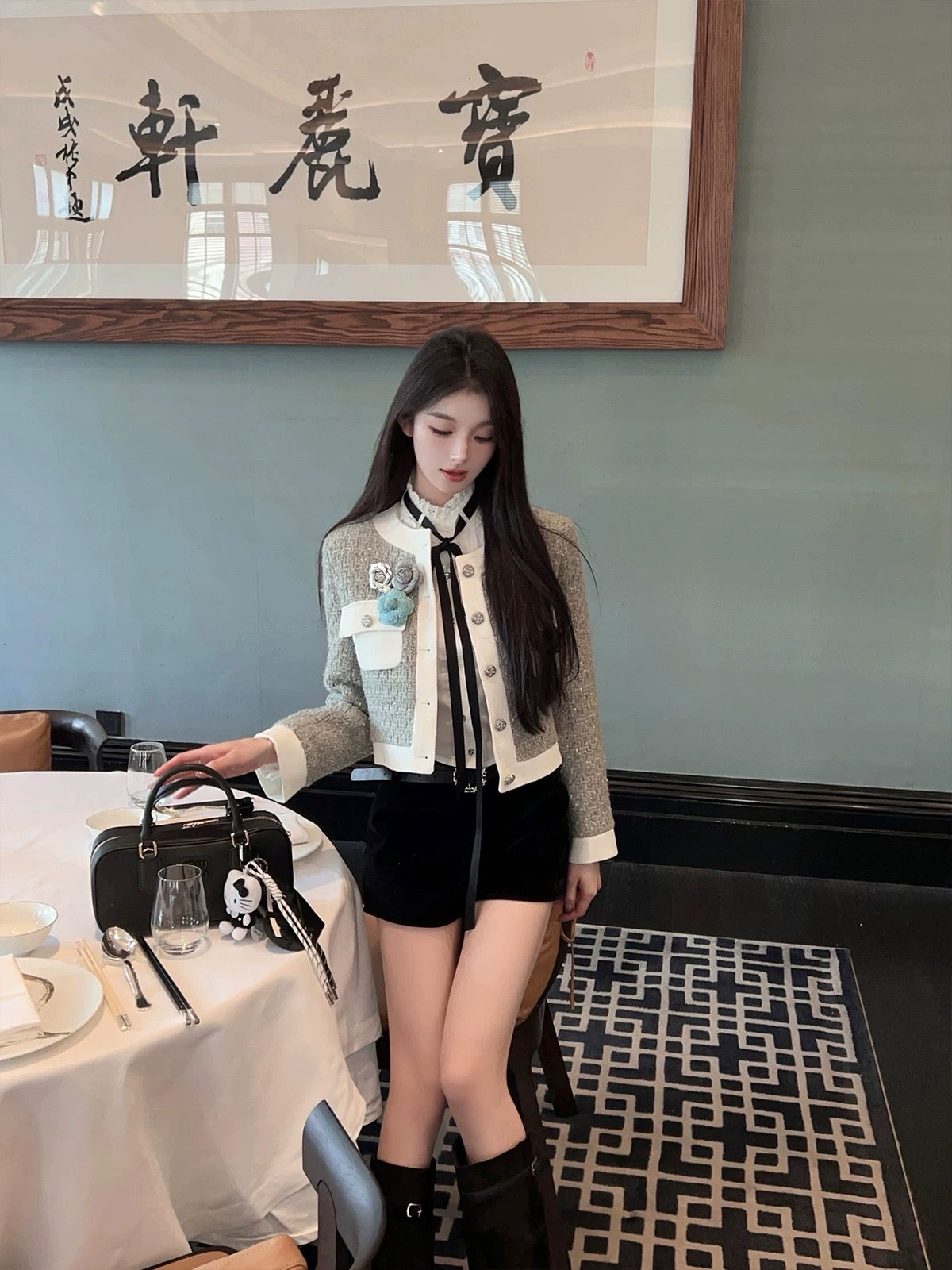 FairyJiang new winter velvet black shorts for women, all-match slimming boot pants, high-waisted hot pants with belt