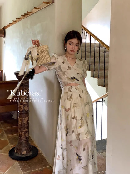 KUBERAS [Butterfly Flower] French retro butterfly flower V-neck short-sleeved top + high-waisted long skirt, 2 colors included