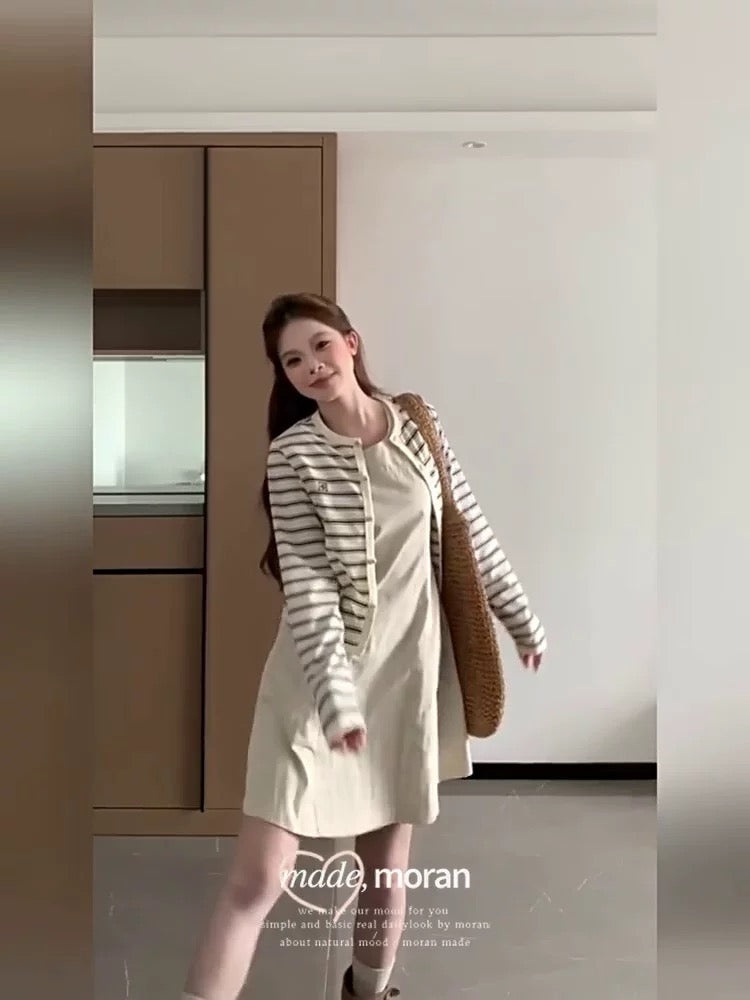 A complete set of Korean chic unique and beautiful suits for spring women, knitted cardigan dress two-piece suit