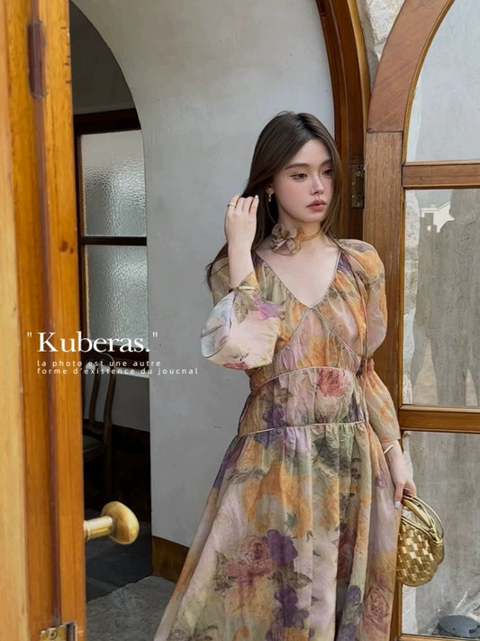 KUBERAS [Flowers] Retro and fashionable long V-neck puff sleeves + short suspender irregular dress
