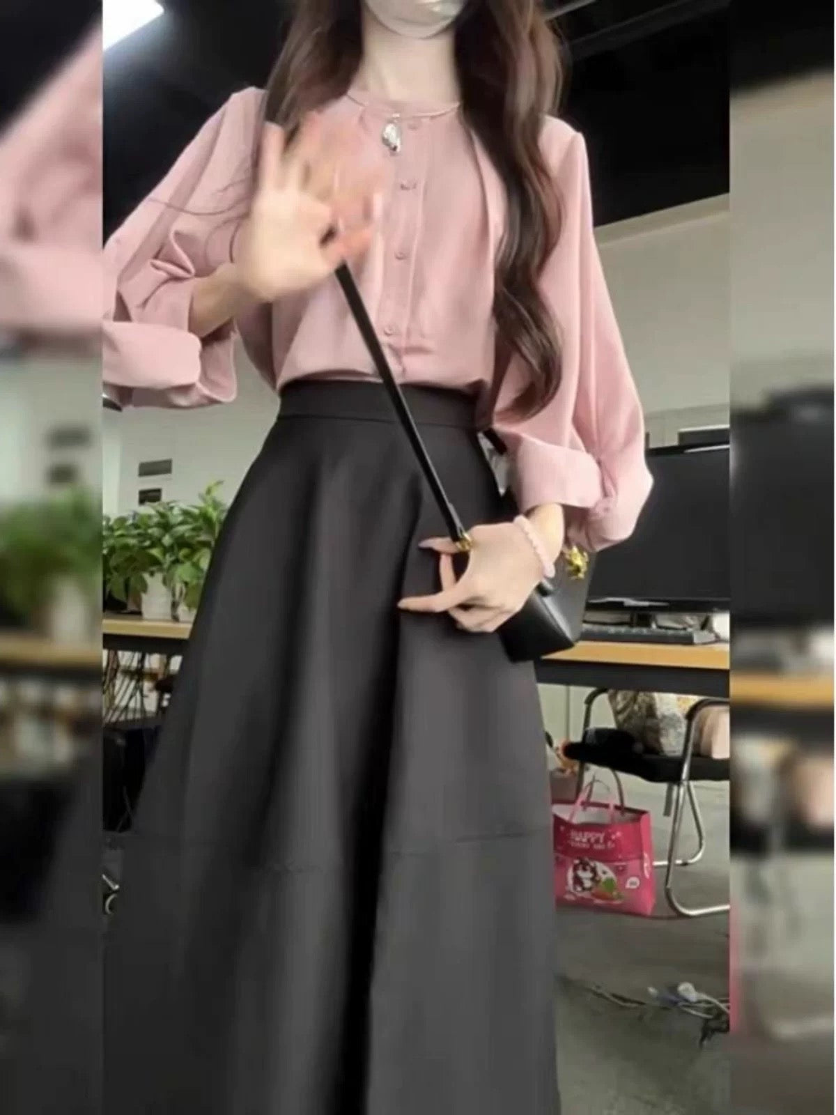 French temperament early spring outfit a complete set of pink puff sleeve design shirt top skirt two-piece suit