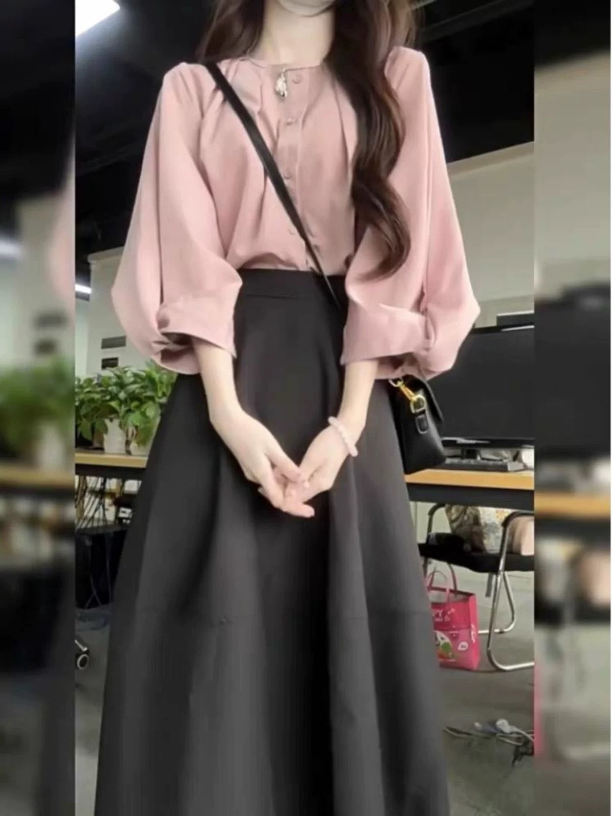 French temperament early spring outfit a complete set of pink puff sleeve design shirt top skirt two-piece suit