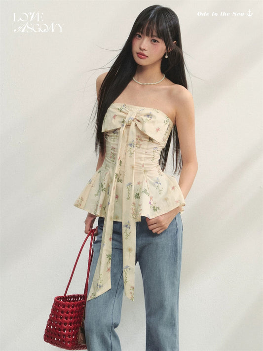 AsGony floral bow-knot tube top with a holiday-style feel, slim waist and outerwear sleeveless top