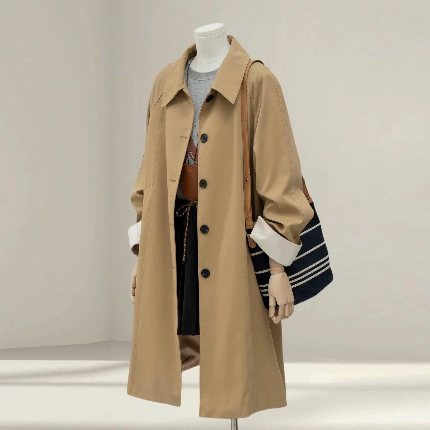 Sky blue Korean style simple contrast color windbreaker female 2025 autumn new loose casual mid-length coat jacket
