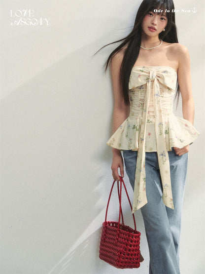 AsGony floral bow-knot tube top with a holiday-style feel, slim waist and outerwear sleeveless top