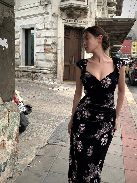 Lattitude/Yang Xiaolu Yeying Heavy sequin embroidery waist hip black velvet long dress for women