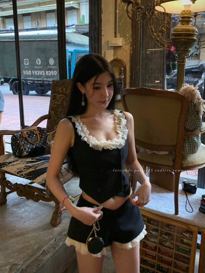 Lattitude/Yang Xiaolu Jennie Same Style Wood Ear Lace Stitching Sleeveless Vest Shorts Set