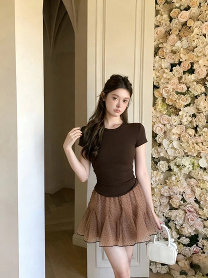 Gentle Style Two-Piece Set: Brown Short-Sleeve T-Shirt with Straight Shoulders, Summer Polka Dot Skirt, Mesh Apron Skirt