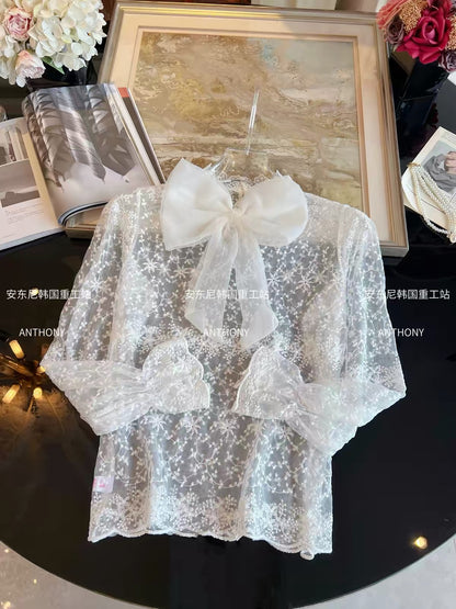 Women's Gentle-Style Autumn/Winter Lace Base Layer – Long-Sleeve Top with Bow Detail (2026 Design)