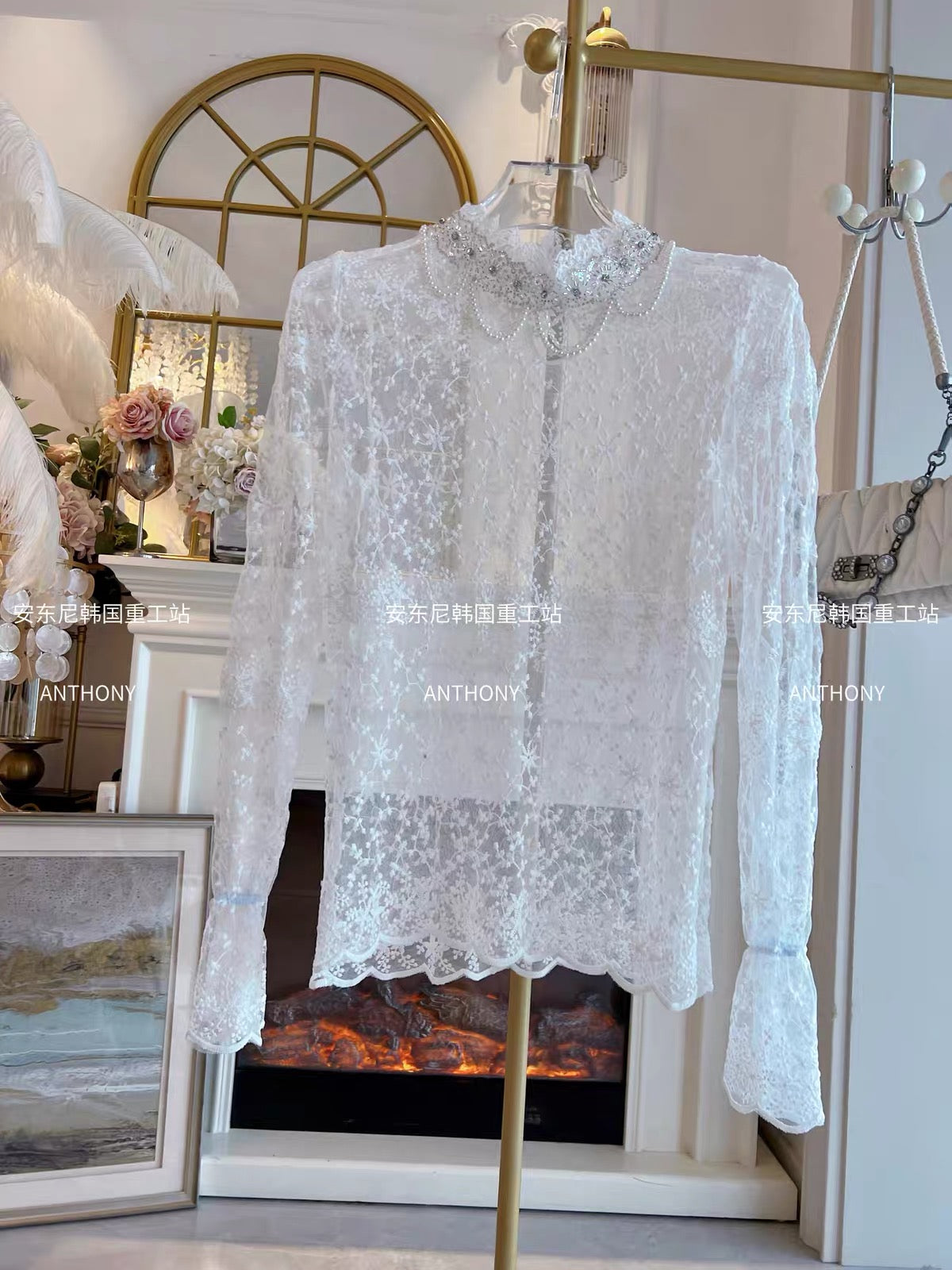 Women's French-style lace mock-neck long-sleeve base layer top – 2026 Autumn/Winter new arrival; a chic, sophisticated, and stylish piece.