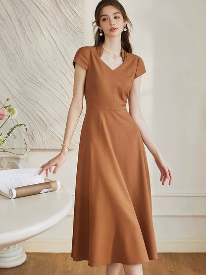 Luo Yi's light, mature and gentle style caramel color dress 2024 spring and summer new retro slimming skirt 10026