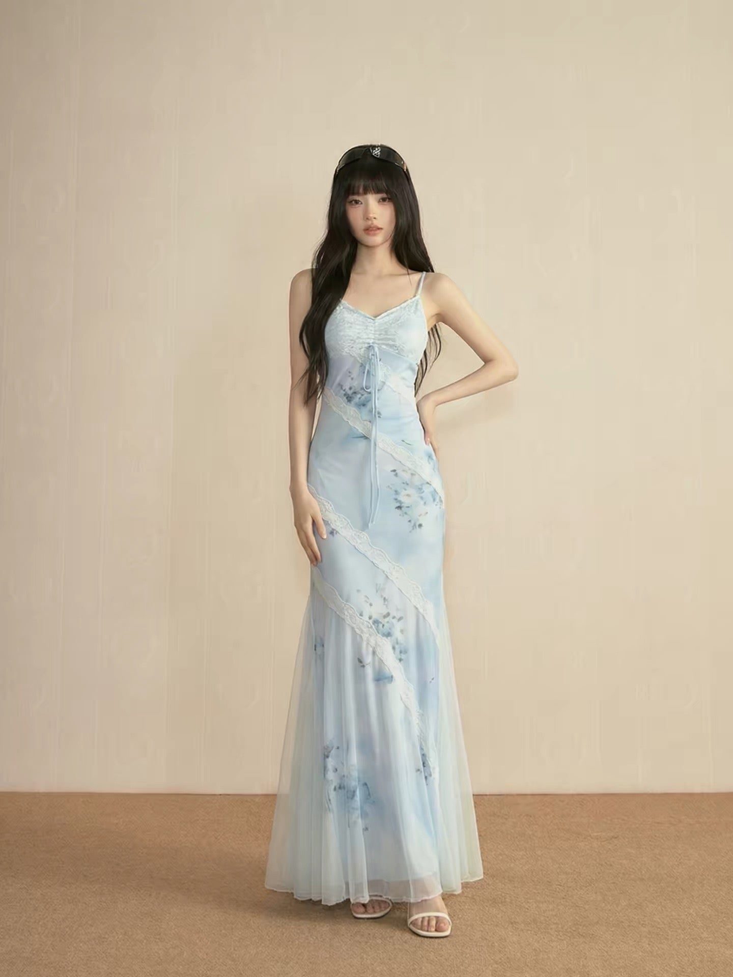 French-style blue lace mesh slip dress for women, perfect for summer beach vacations, slim fit, bodycon fishtail maxi skirt.