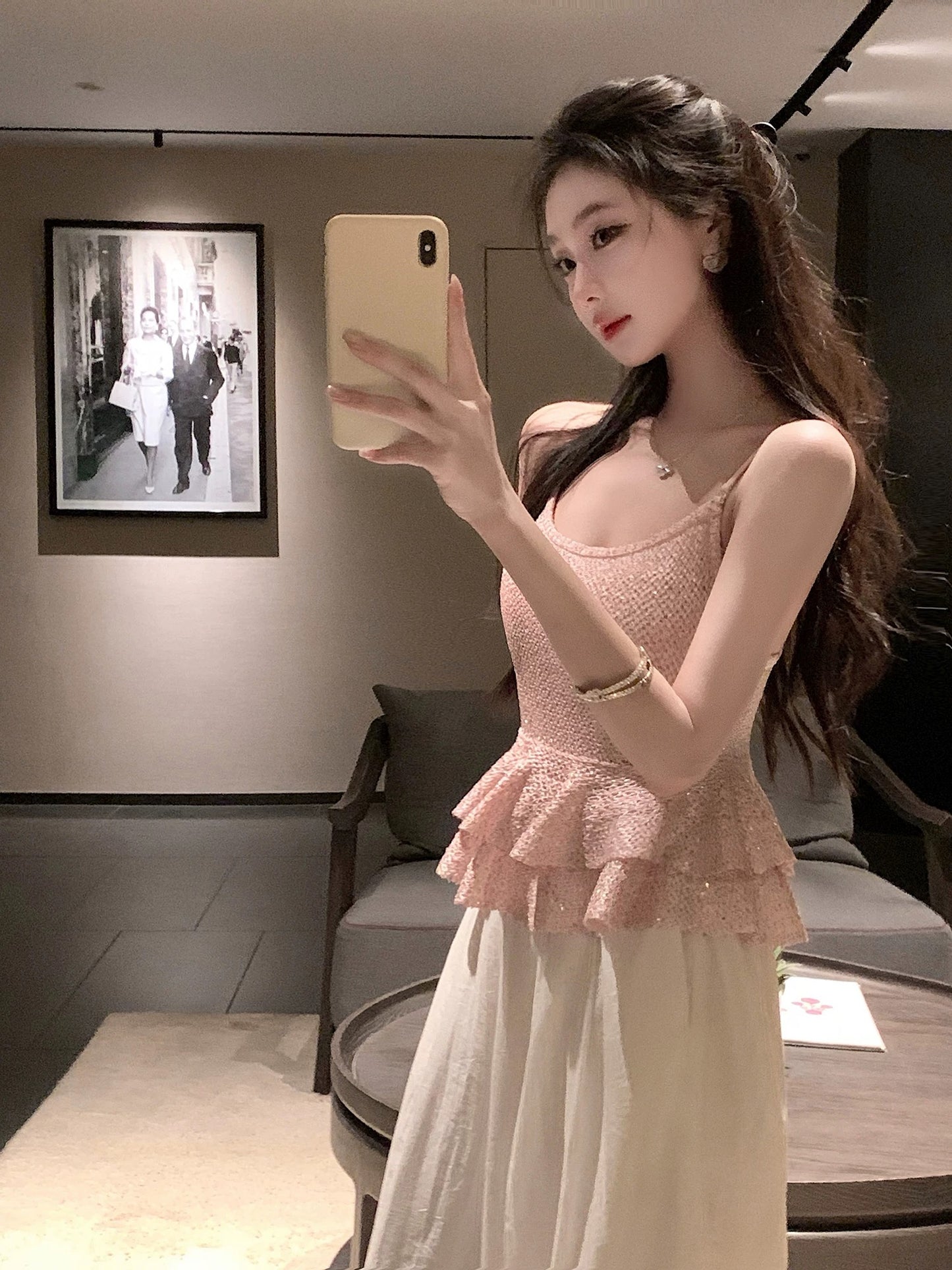 "Starry Night Camisole" to Shine This Summer! A Must-Have for Music Festivals and Clubbing - Exquisite Sequined Lace Camisole with a Touch of Chanel Style~