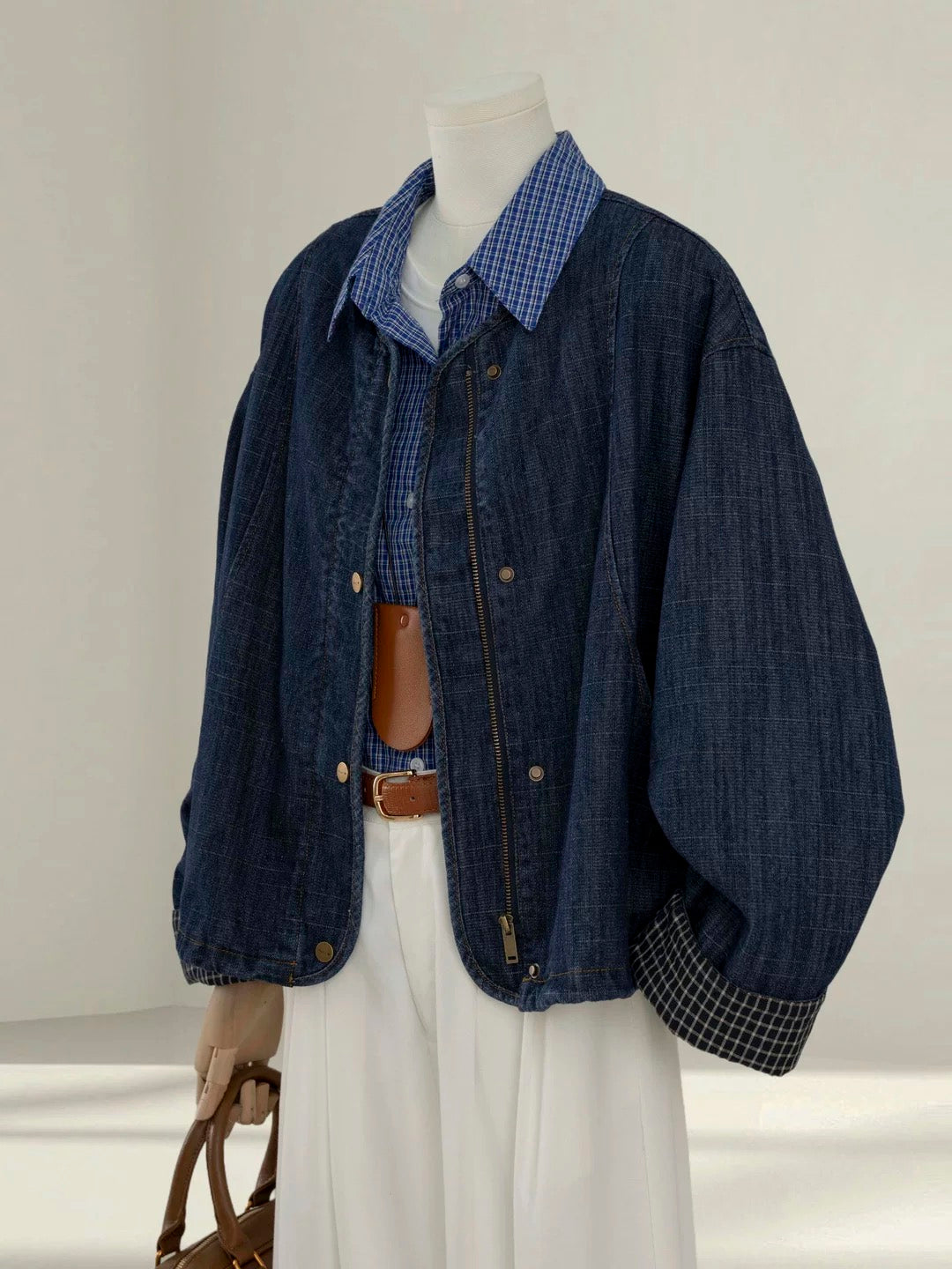 Hong Kong style retro round neck denim jacket for women, petite 2025 autumn new design, loose and versatile short top
