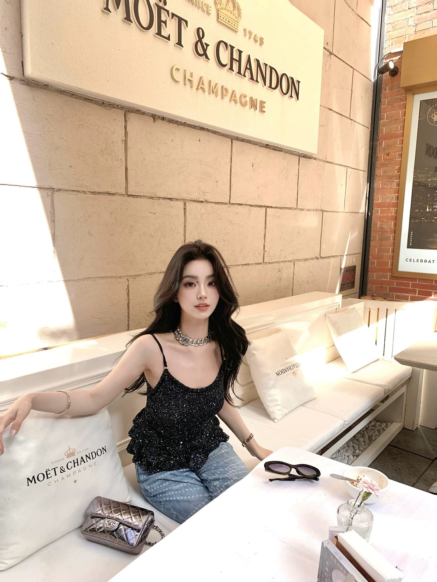 "Starry Night Camisole" to Shine This Summer! A Must-Have for Music Festivals and Clubbing - Exquisite Sequined Lace Camisole with a Touch of Chanel Style~