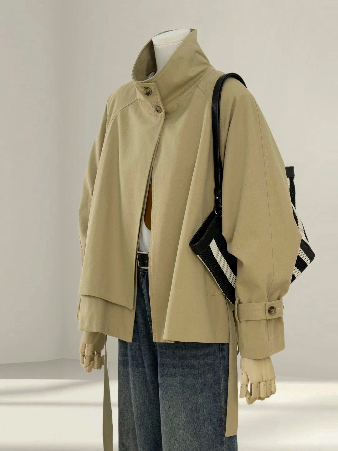 Khaki short windbreaker women's 2025 autumn new style small size very good-looking Korean style slim stand collar jacket