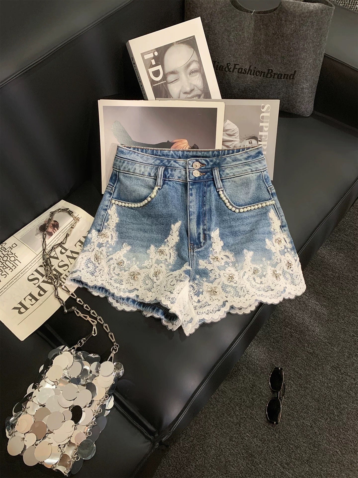 ZHOUYI/Monday Korean Style Heavy-Duty Lace Rhinestone High-Waisted Denim Shorts Women's Summer Light Wash Embroidered Shorts