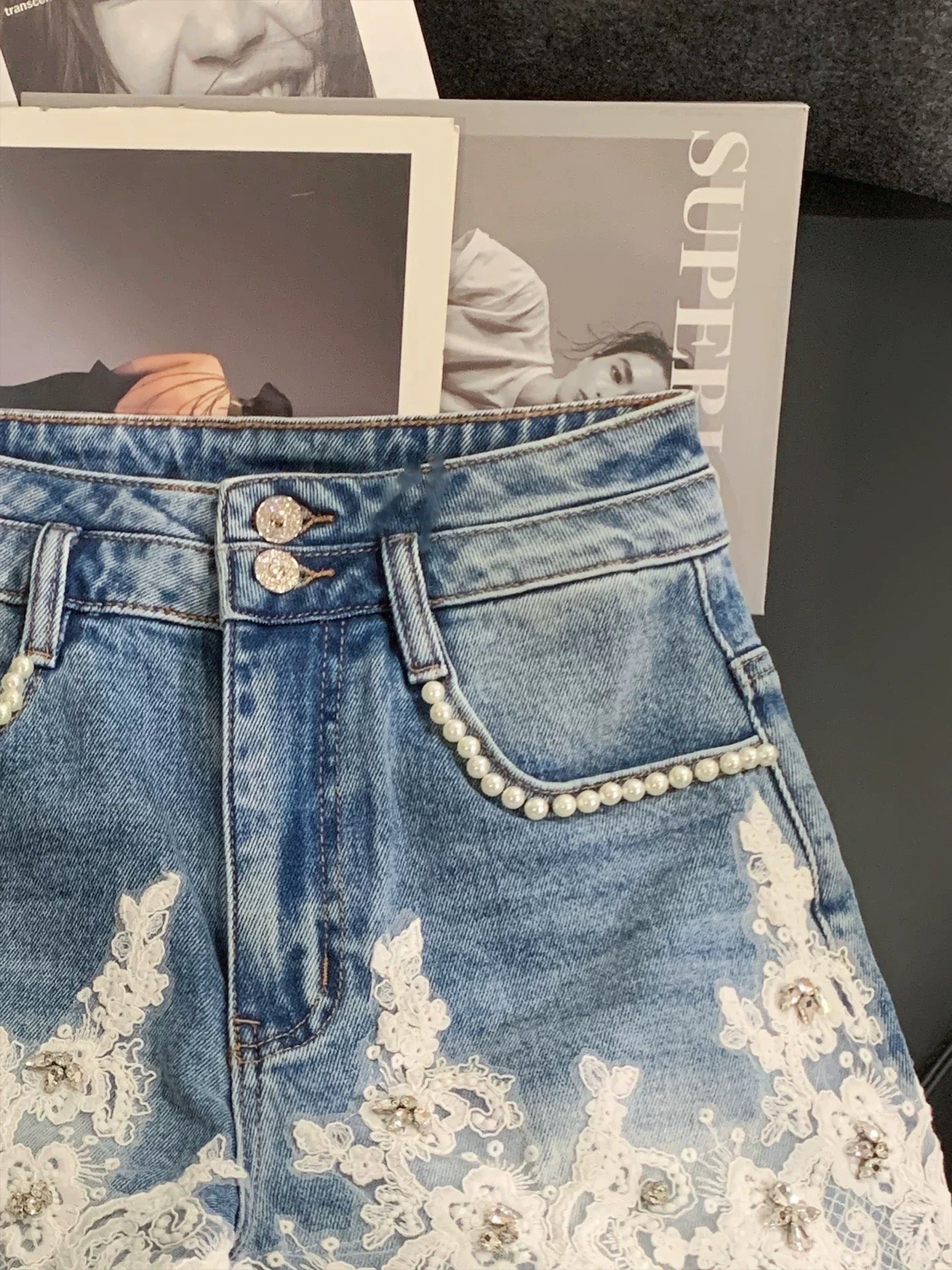 ZHOUYI/Monday Korean Style Heavy-Duty Lace Rhinestone High-Waisted Denim Shorts Women's Summer Light Wash Embroidered Shorts