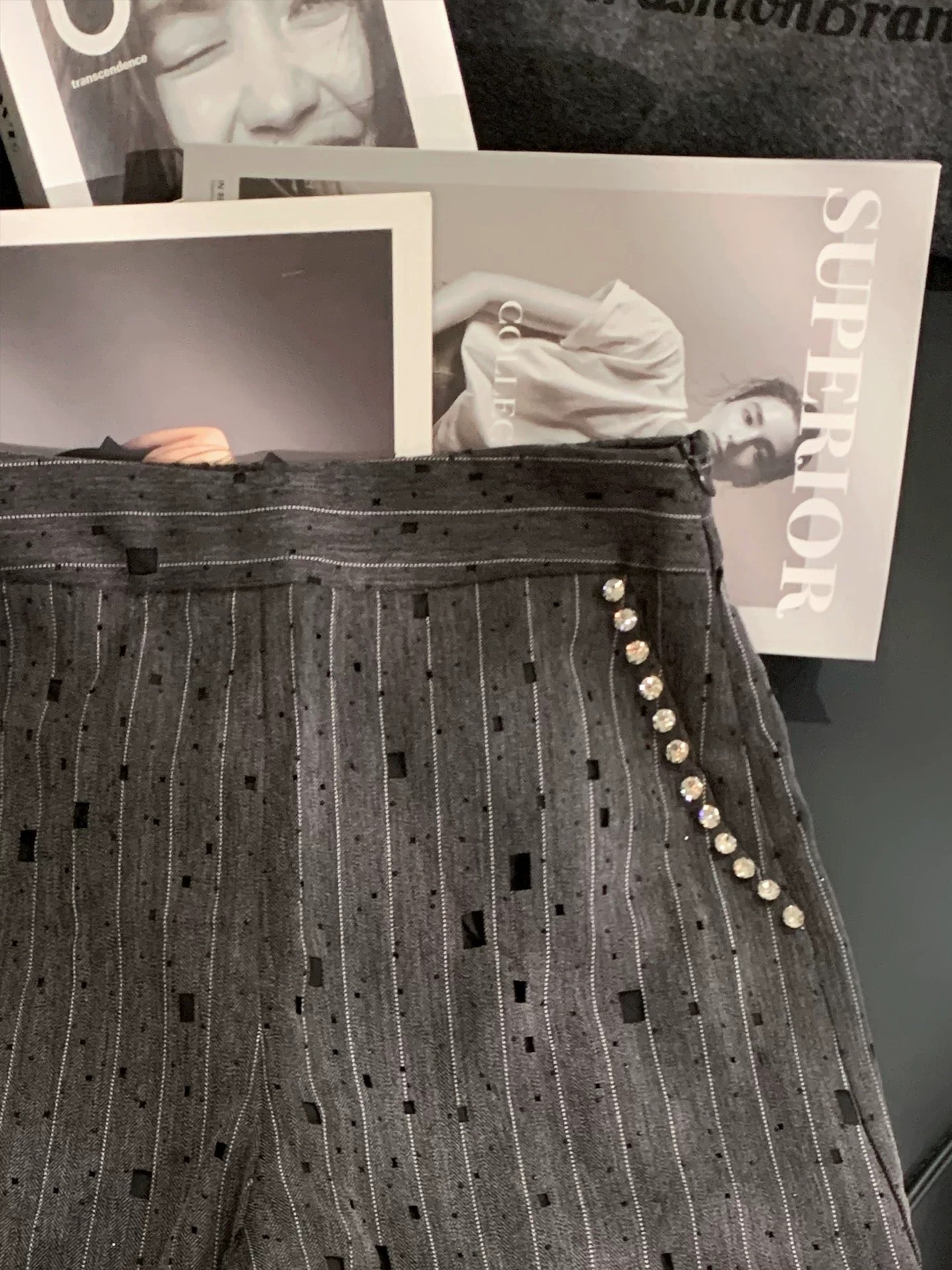 ZHOUYI/Monday miu series high-end rhinestone striped suit shorts for women, high-waisted and slimming A-line pants for commuting