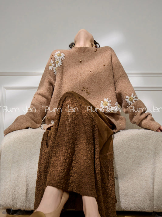 Plum Jam/Korean Style Gentle and Pretty Embroidered Knit Top for Women, New Arrival 25, Elegant and Versatile Camel Round Neck Top