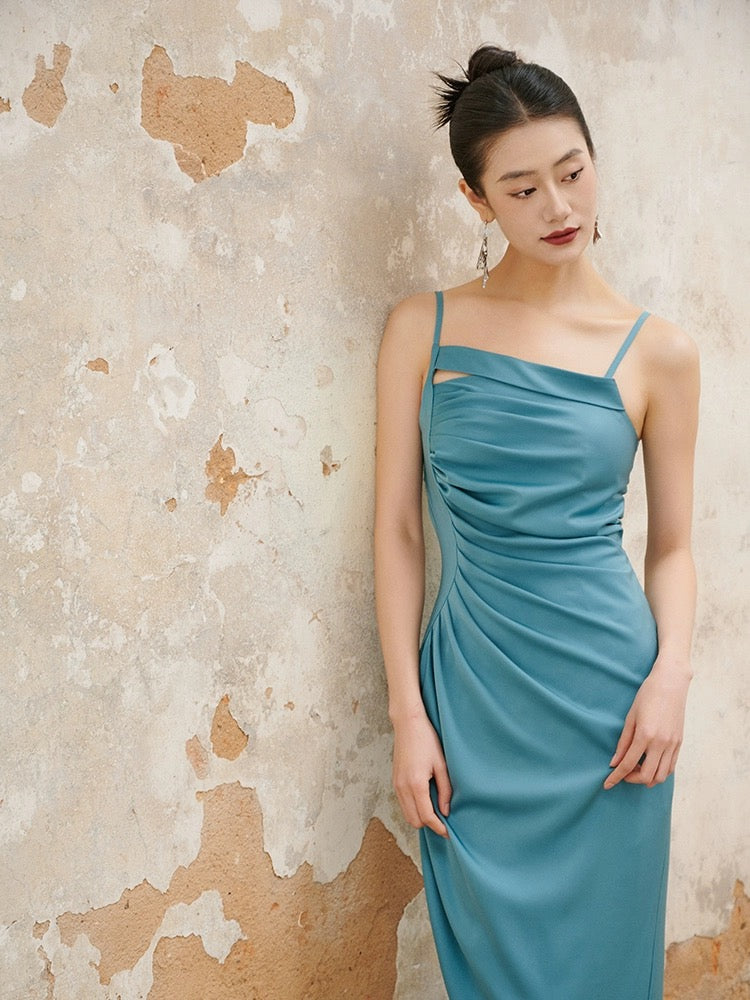 The official blue suspender dress, high-end bridesmaid dress, niche satin dress that can be worn on weekdays