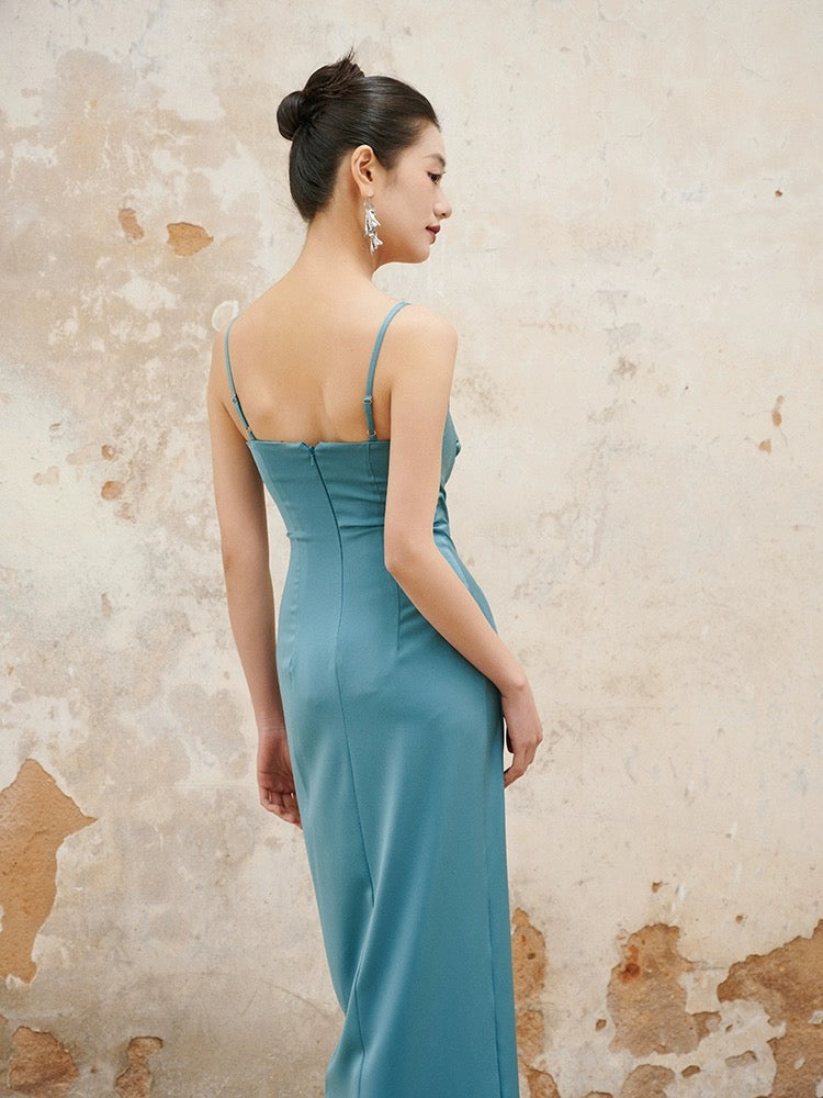 The official blue suspender dress, high-end bridesmaid dress, niche satin dress that can be worn on weekdays