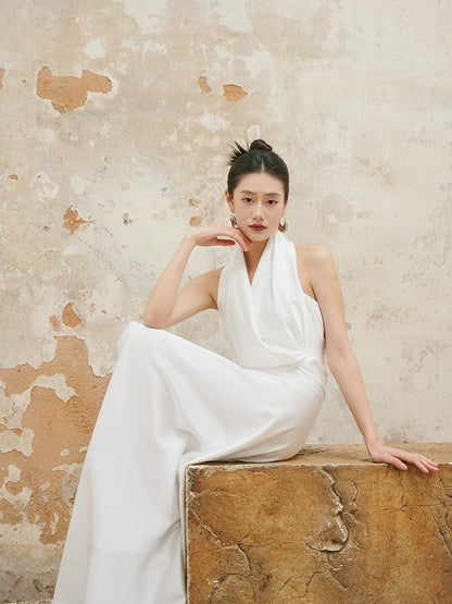 The official halter neck backless dress white dressing gown French niche dress wedding annual party slimming