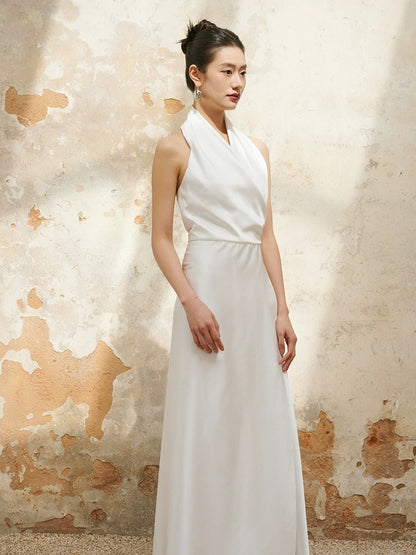 The official halter neck backless dress white dressing gown French niche dress wedding annual party slimming