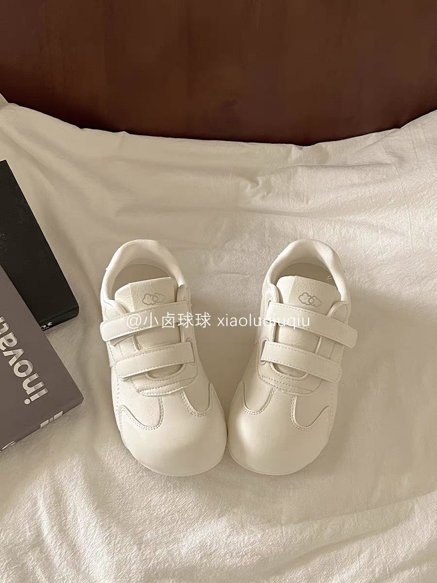 Xiao Lu Qiuqiu – Trendy "German Army Trainer" style sneakers for women; versatile white sneakers; 2026 new Spring/Summer collection; skate-style chunky "bread shoes."