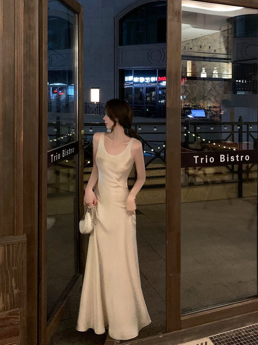 Tongse | Graceful skirt 45 degree bias cut textured satin dress women's summer French dress long skirt